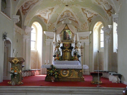 Kostelní Vydří - oltář